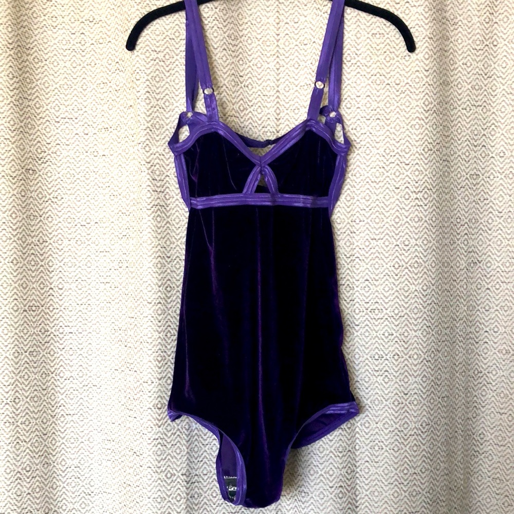 Solstice Intimates Velvet Bodysuit ✨